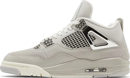 Jordan 4 Wmns Retro Frozen Moments